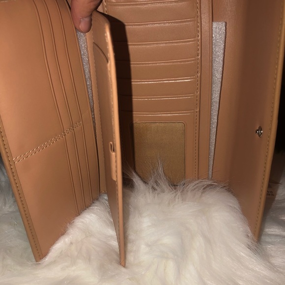 Coach Wallet - Picture 3 of 3